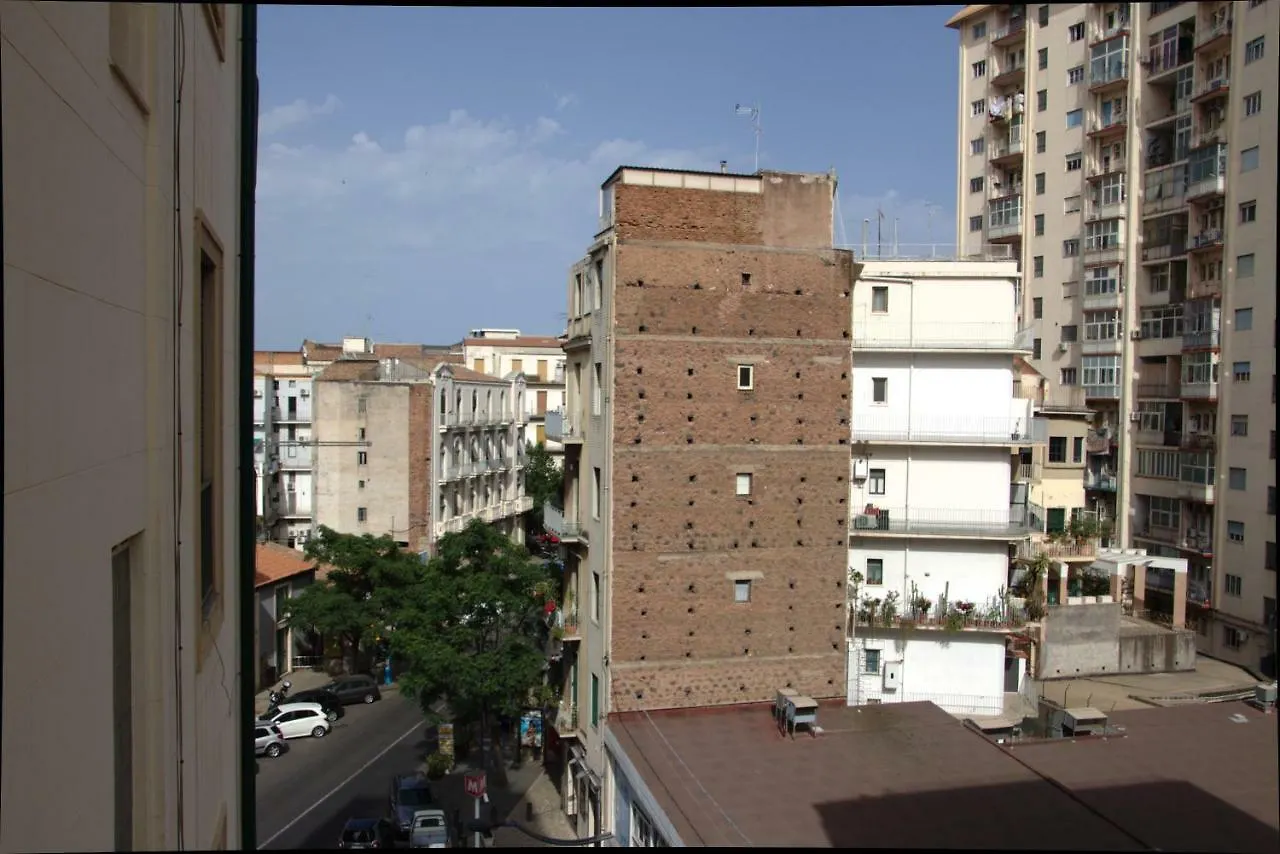 קטאניה Del Toscano Home 0*,  איטליה